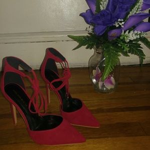 Pointy Lace-Up Heels